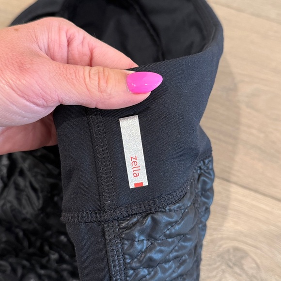 ZELLA Black Quilted Polyester Active Mini Skirt Size Small - Picture 7 of 7